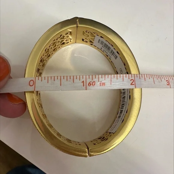 - Julie Vos Cannes Statement Bangle - Picture 9 of 10